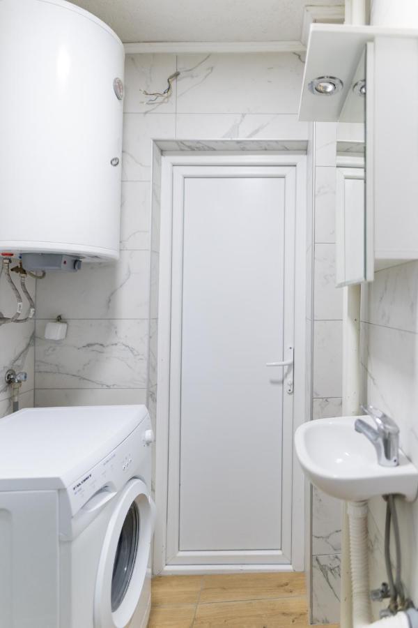 The Vintage Nest Scopia